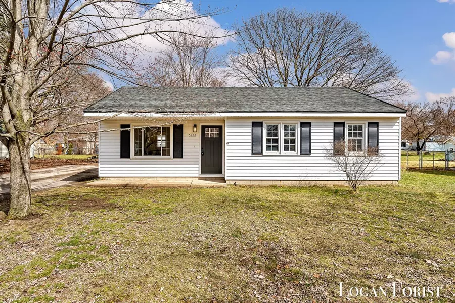 5322 Madison Avenue, Grand Rapids, MI 49548-5818