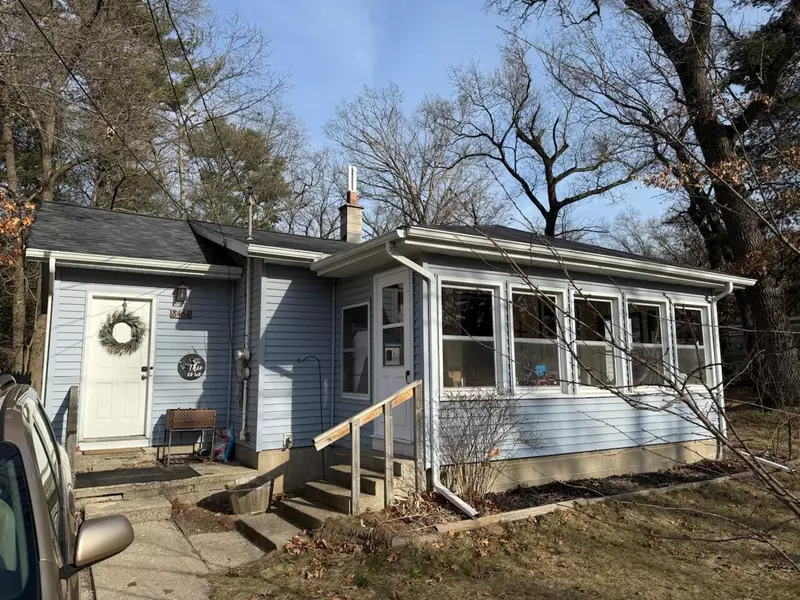 8464 S Spruce Avenue, Newaygo, MI 49337-8807