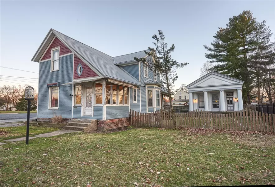 1008 Oak Street, Niles, MI 49120-2756