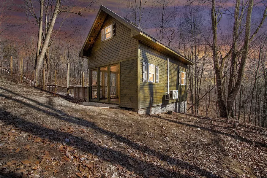 132 Shores Drive, Leroy, MI 49655