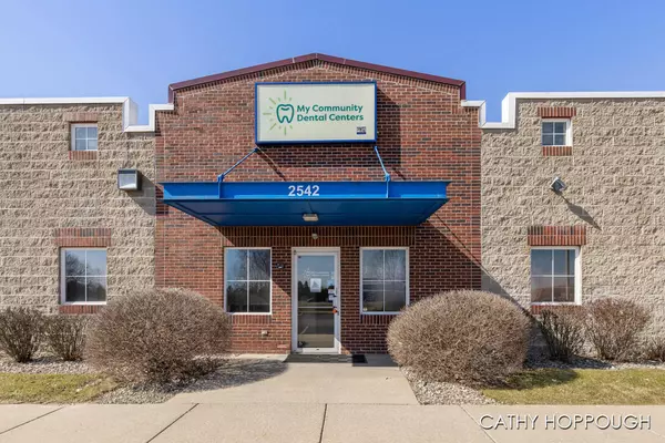 2542 Heartland Boulevard, Ionia, MI 48846-8438