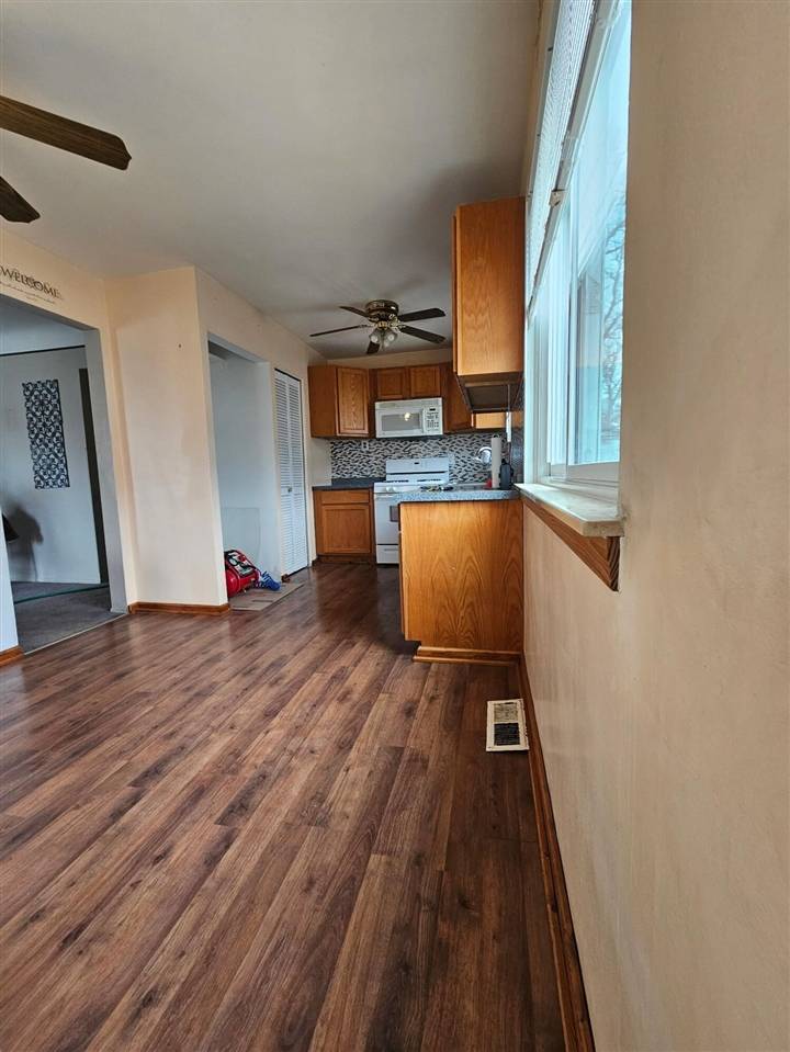 Eastpointe, MI 48021-1739,23063 Rein Avenue