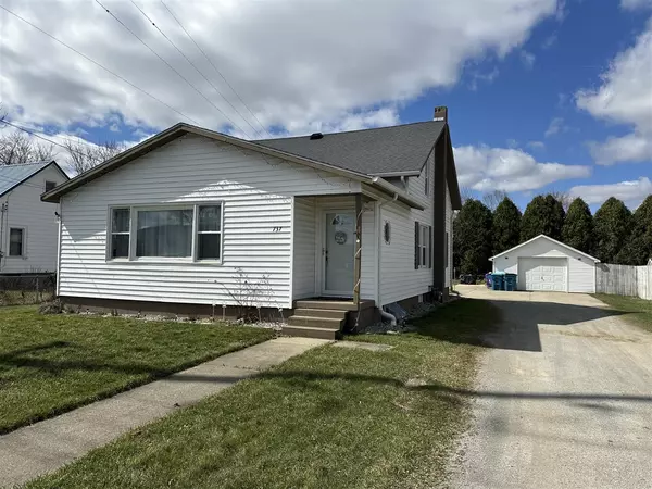 Bronson, MI 49028-1130,737 N Matteson Street