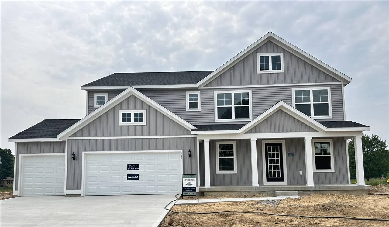 695 Waterford Village Drive, Walker, MI 49534-6908