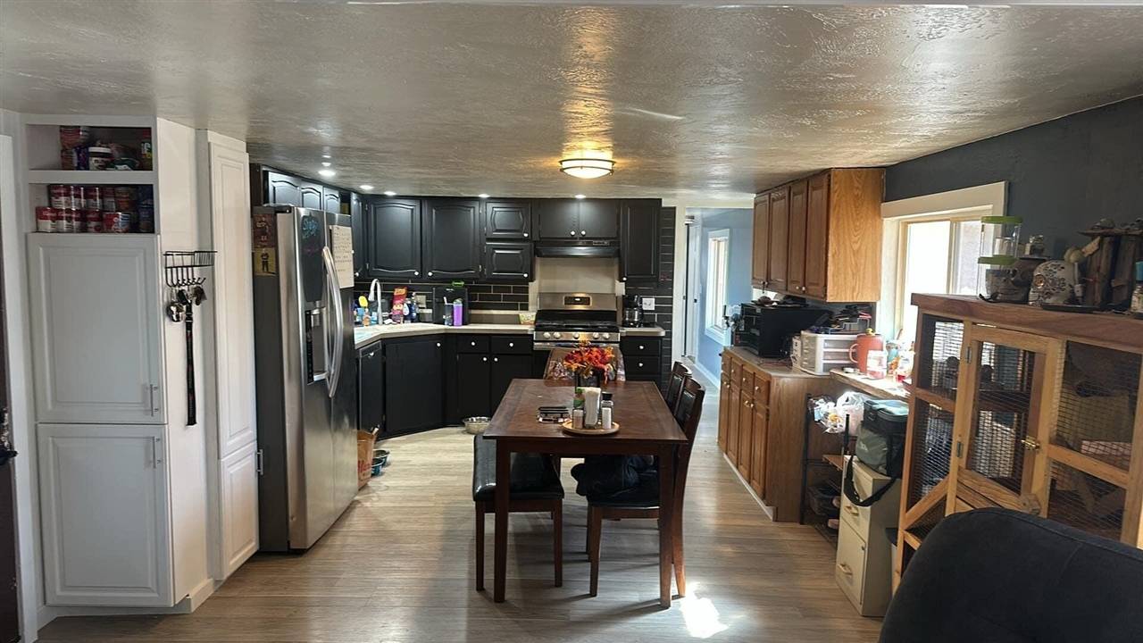 727 W Lakewood, Twin Lake, MI 49457