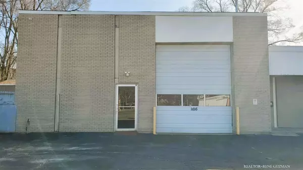 1612 Diamond Avenue, Grand Rapids, MI 49505-4811