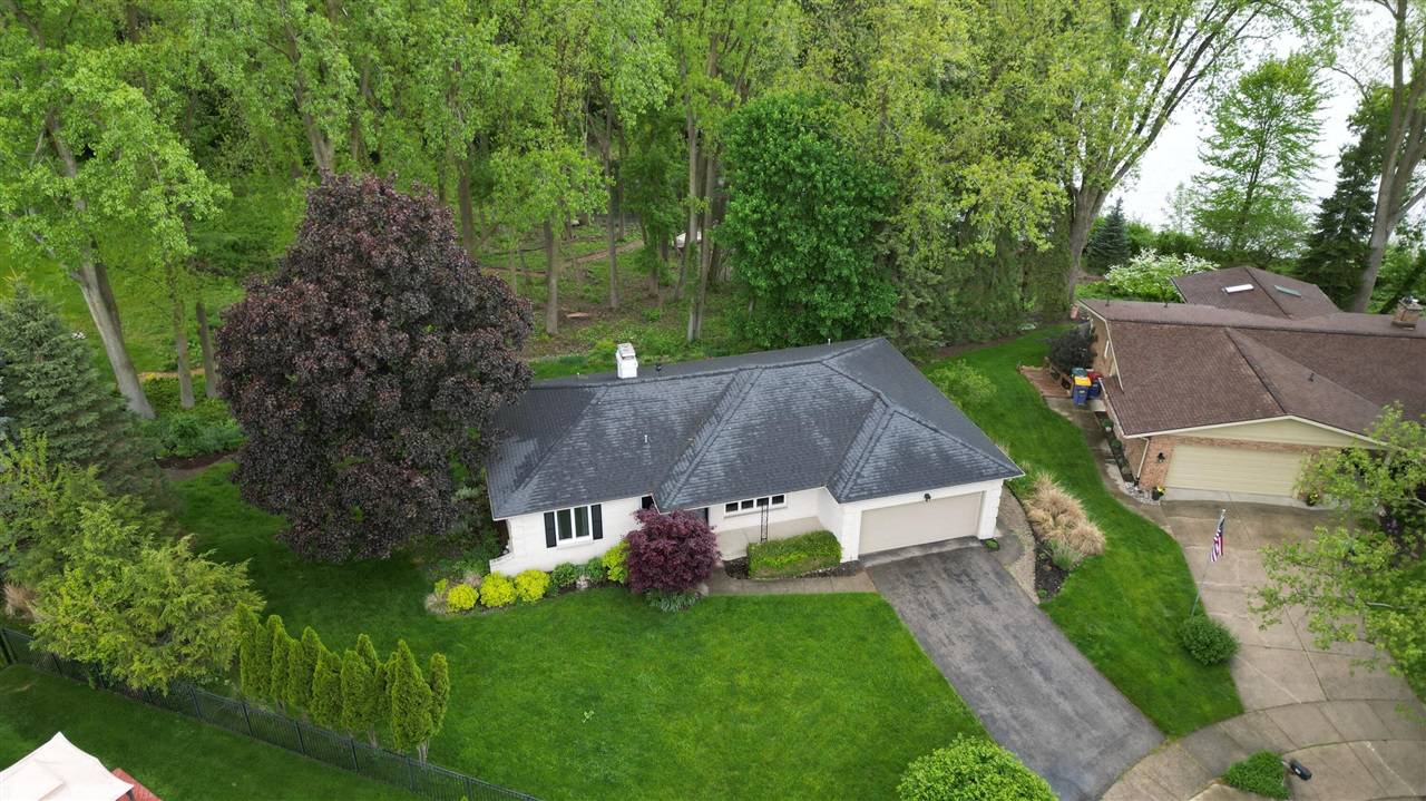 1461 Banbury Avenue, Grand Rapids, MI 49505-5757