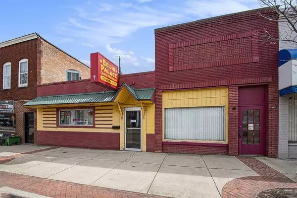 108 E Ferry Street, Berrien Springs, MI 49103-1153