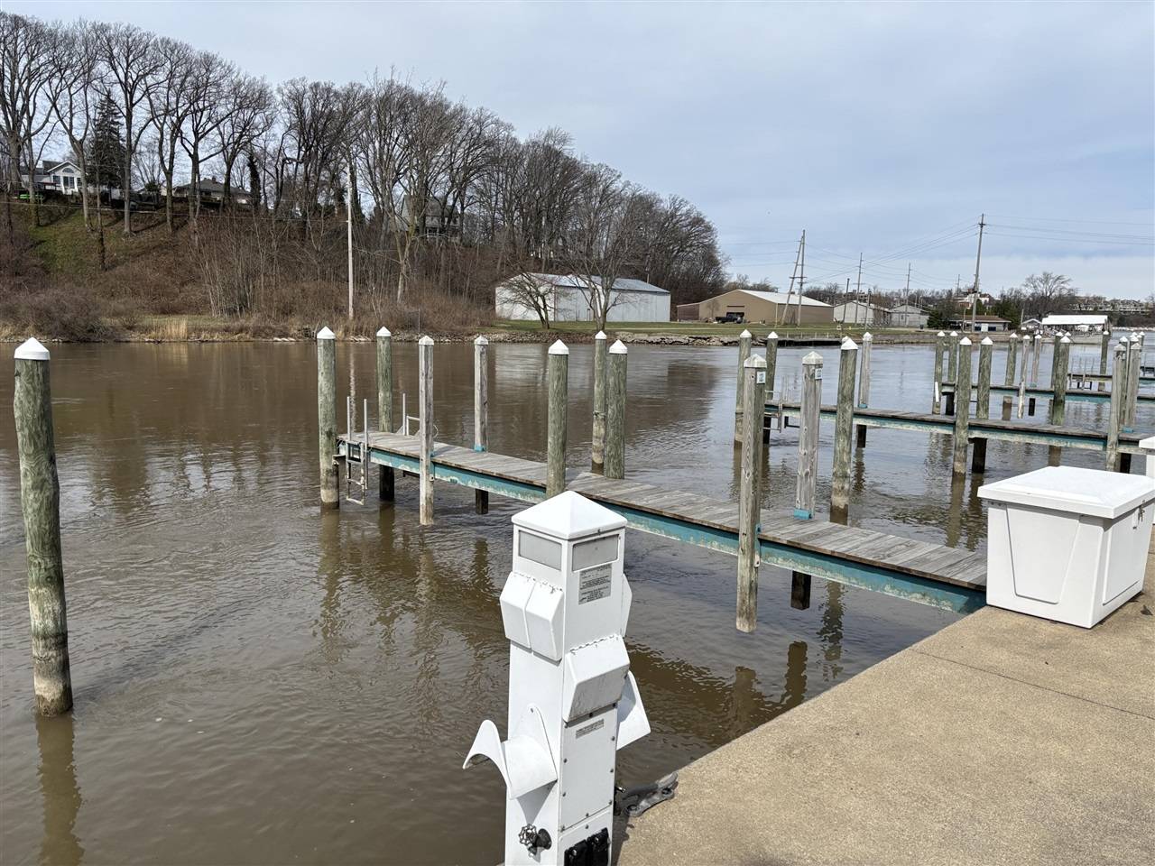 Saint Joseph, MI 49085,398121 Anchors Way