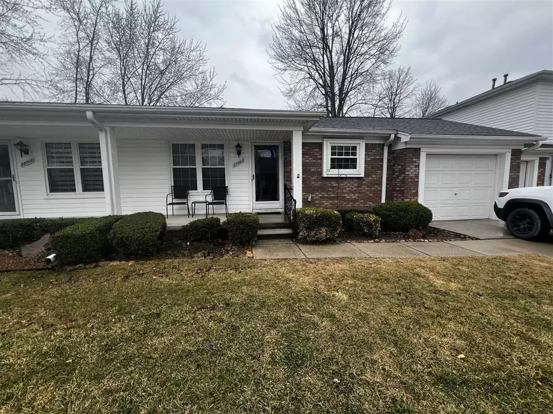 27998 Red Cedar Lane, Harrison Twp, MI 48045-2221