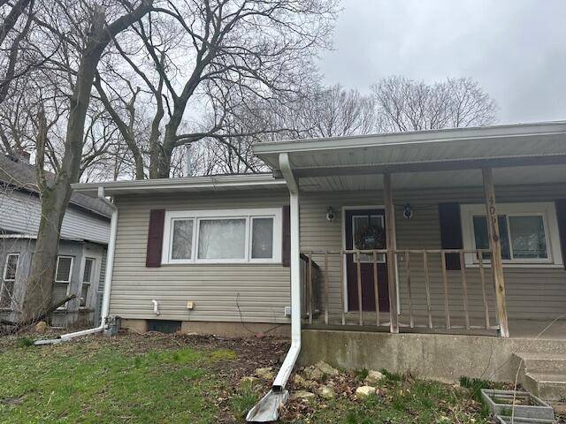 Buchanan, MI 49107,405 S Redbud Trail