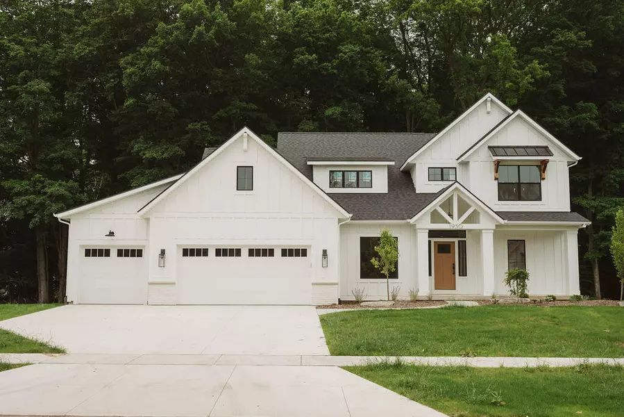 1950 Creekside Drive, Byron Center, MI 49315