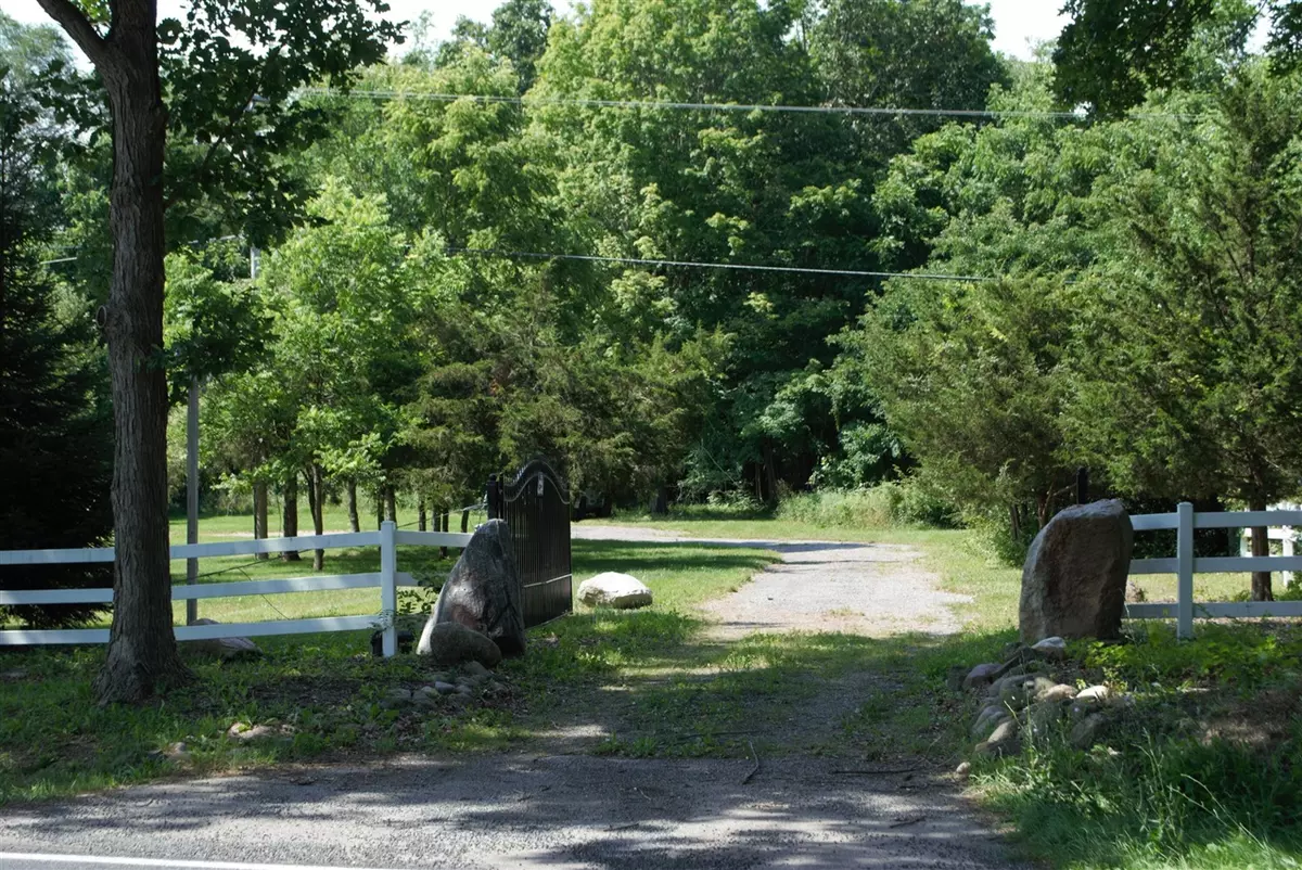 Dexter, MI 48130-9309,7878 N Territorial Road