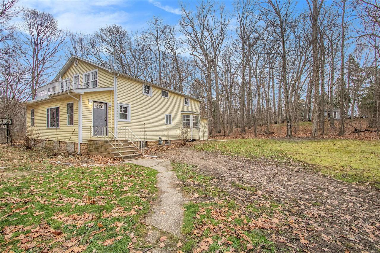 5353 Plum Street, Coloma, MI 49038-9445