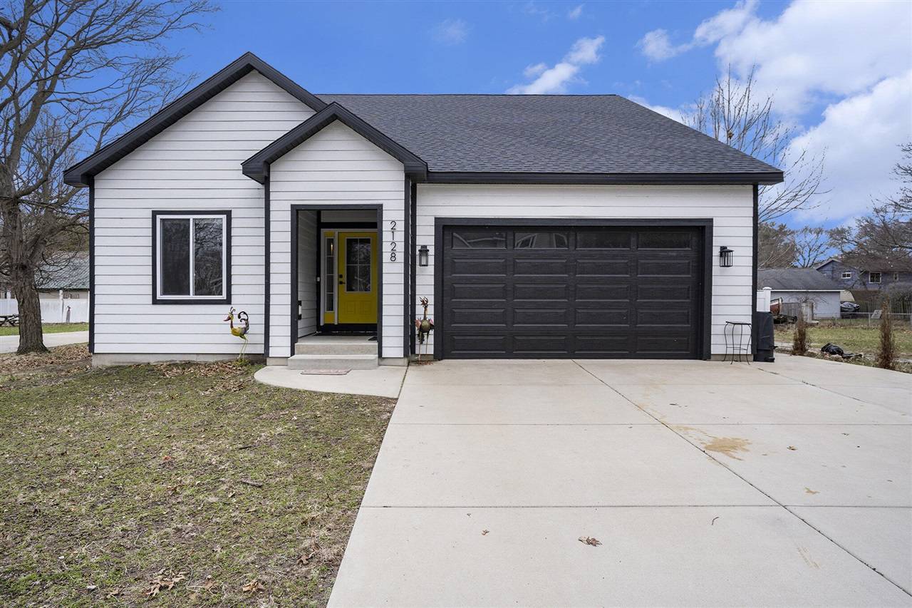 2128 Sampson Avenue, Muskegon, MI 49441