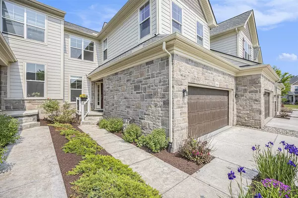 3092 N Spurway Drive, Ann Arbor, MI 48105