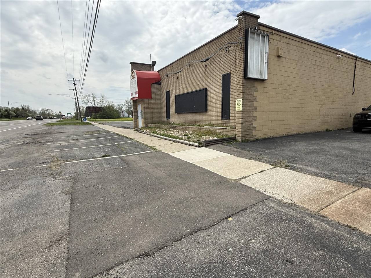 Southgate, MI 48195,15480 Dix-Toledo Road