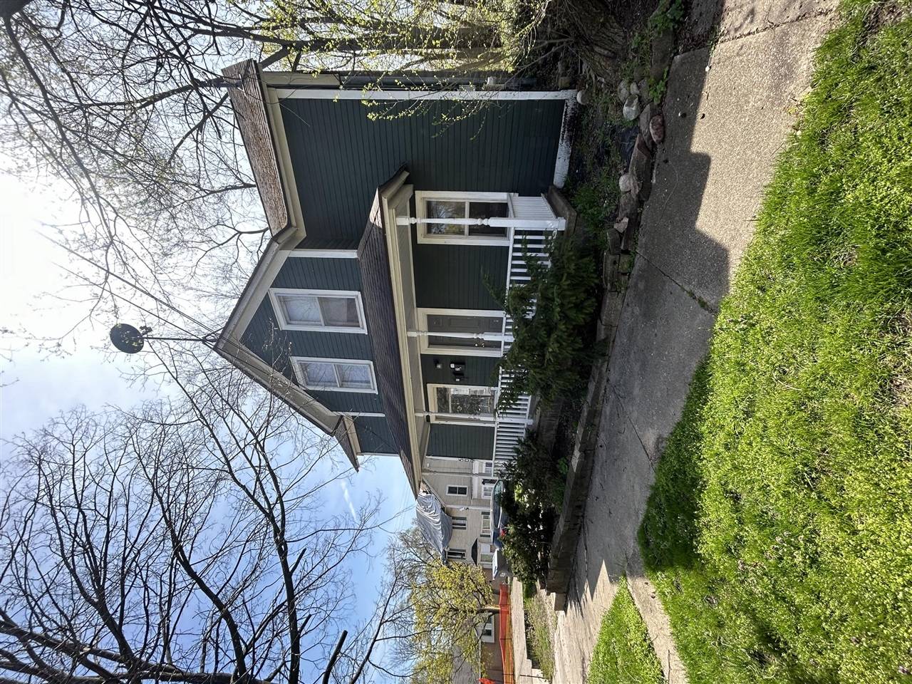 509 Mccourtie Street, Kalamazoo, MI 49008-1325