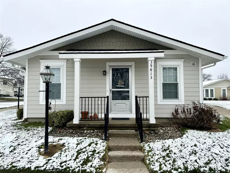 39813 Village Wood Lane, Novi, MI 48375-4556