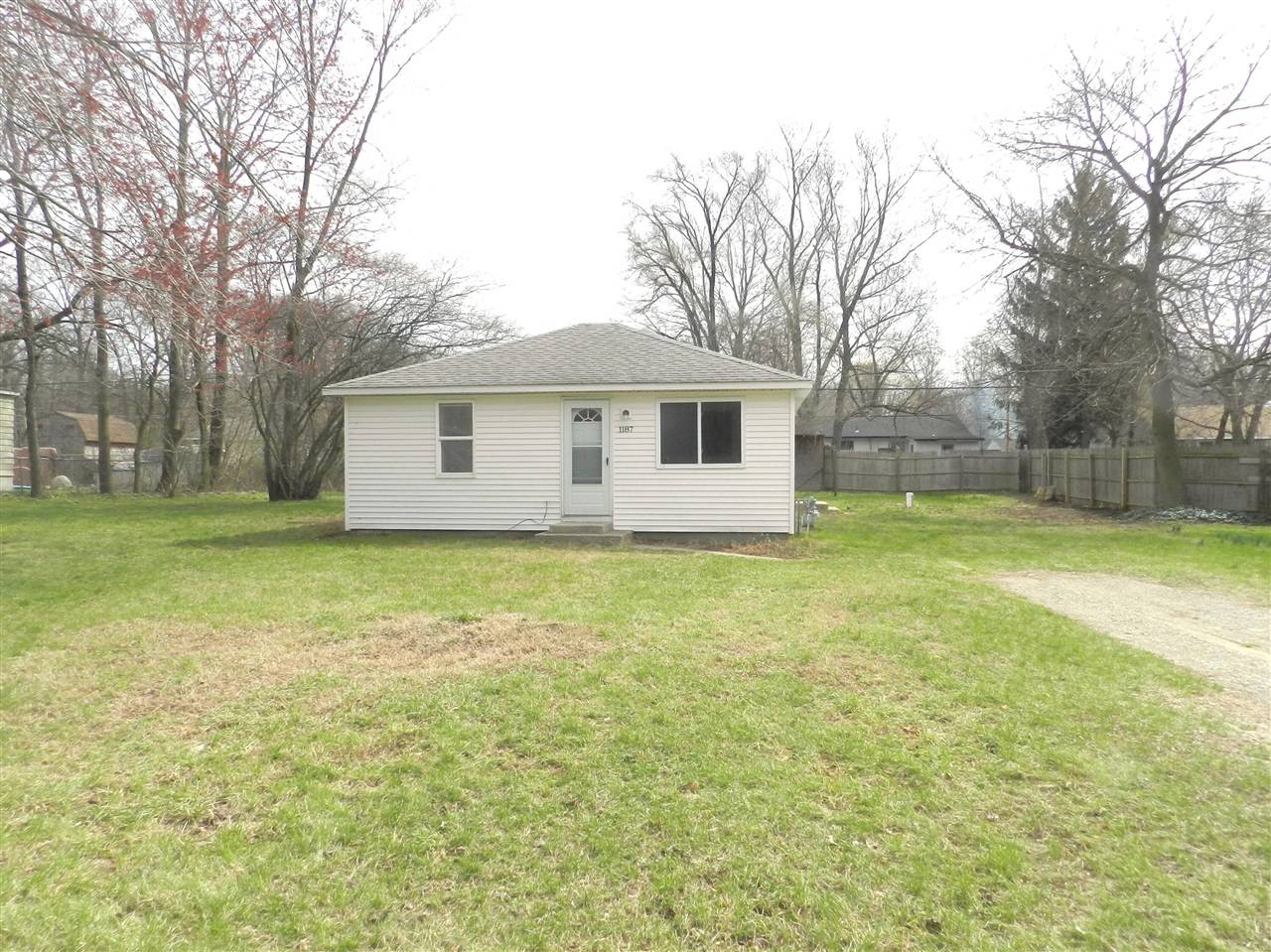 1187 Villa Court, Benton Harbor, MI 49022-7800