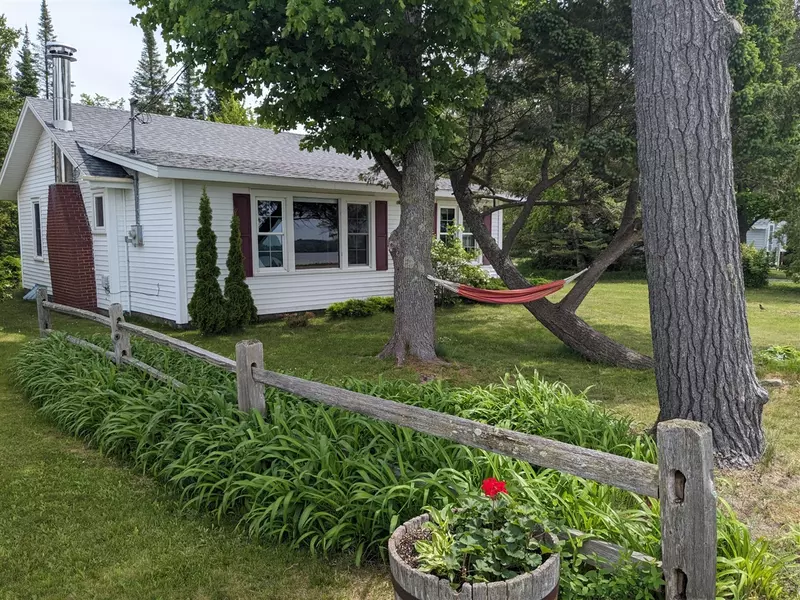 13959 Lakeside Avenue, Bear Lake, MI 49614-9225