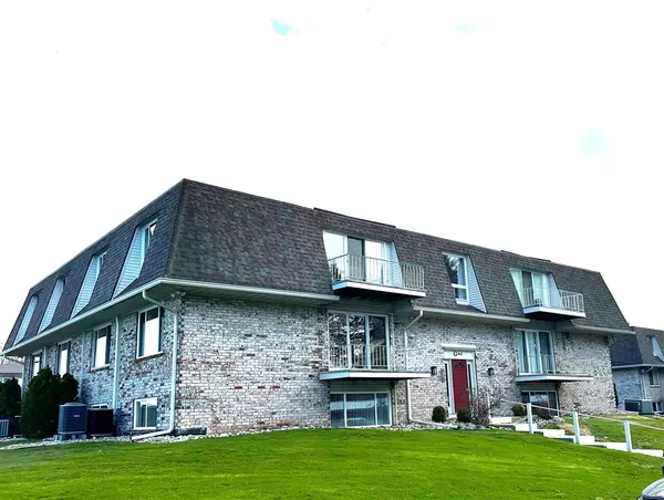 3622 Lakeshore Drive, Saint Joseph, MI 49085