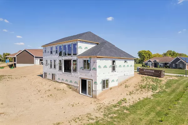 Adrian, MI 49221,4823 Thompson Heights Drive