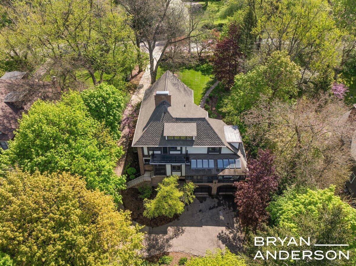 East Grand Rapids, MI 49506,345 Plymouth Avenue