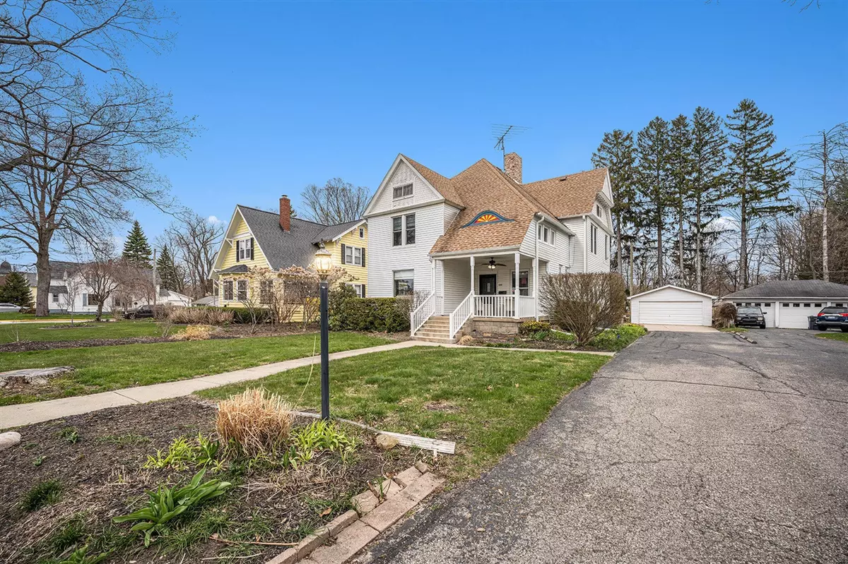 South Haven, MI 49090-1441,359 Pearl Street