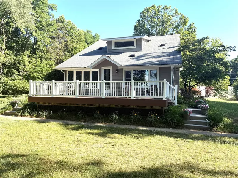 104 Highland Avenue, Allegan, MI 49010-9365
