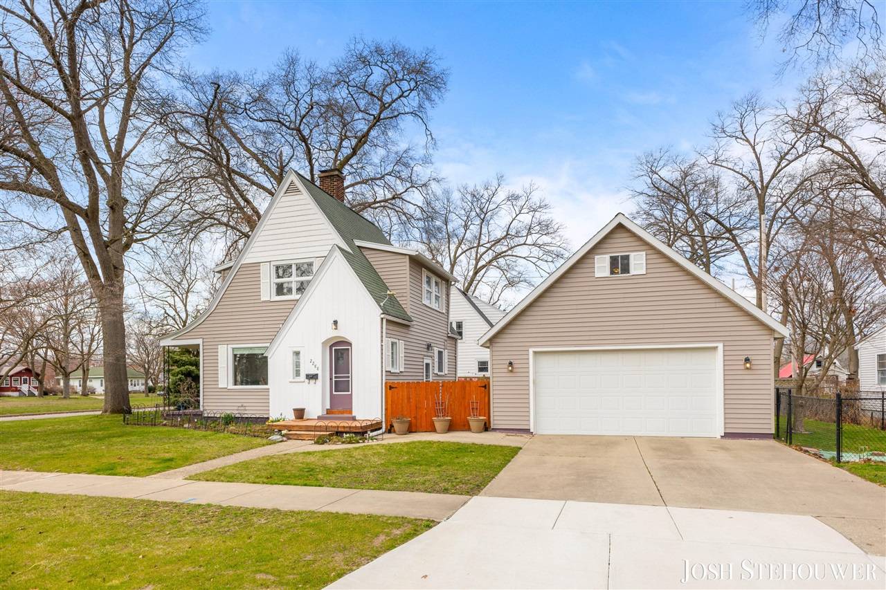 2288 Meurer Court, Muskegon, MI 49441