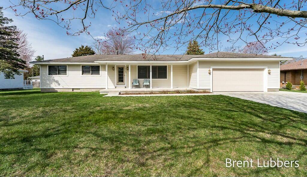 14643 Parkwood Drive, Grand Haven, MI 49417
