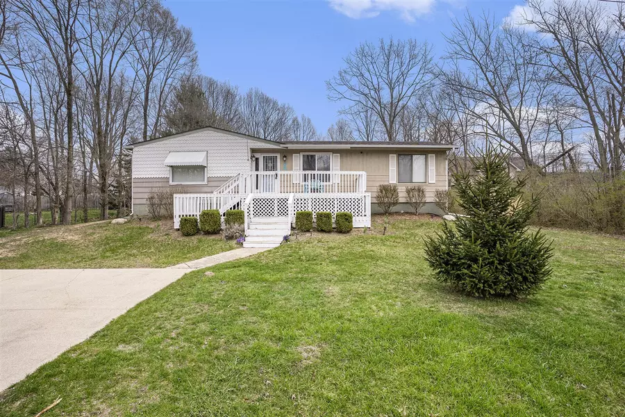 75 Pershing Street, South Haven, MI 49090