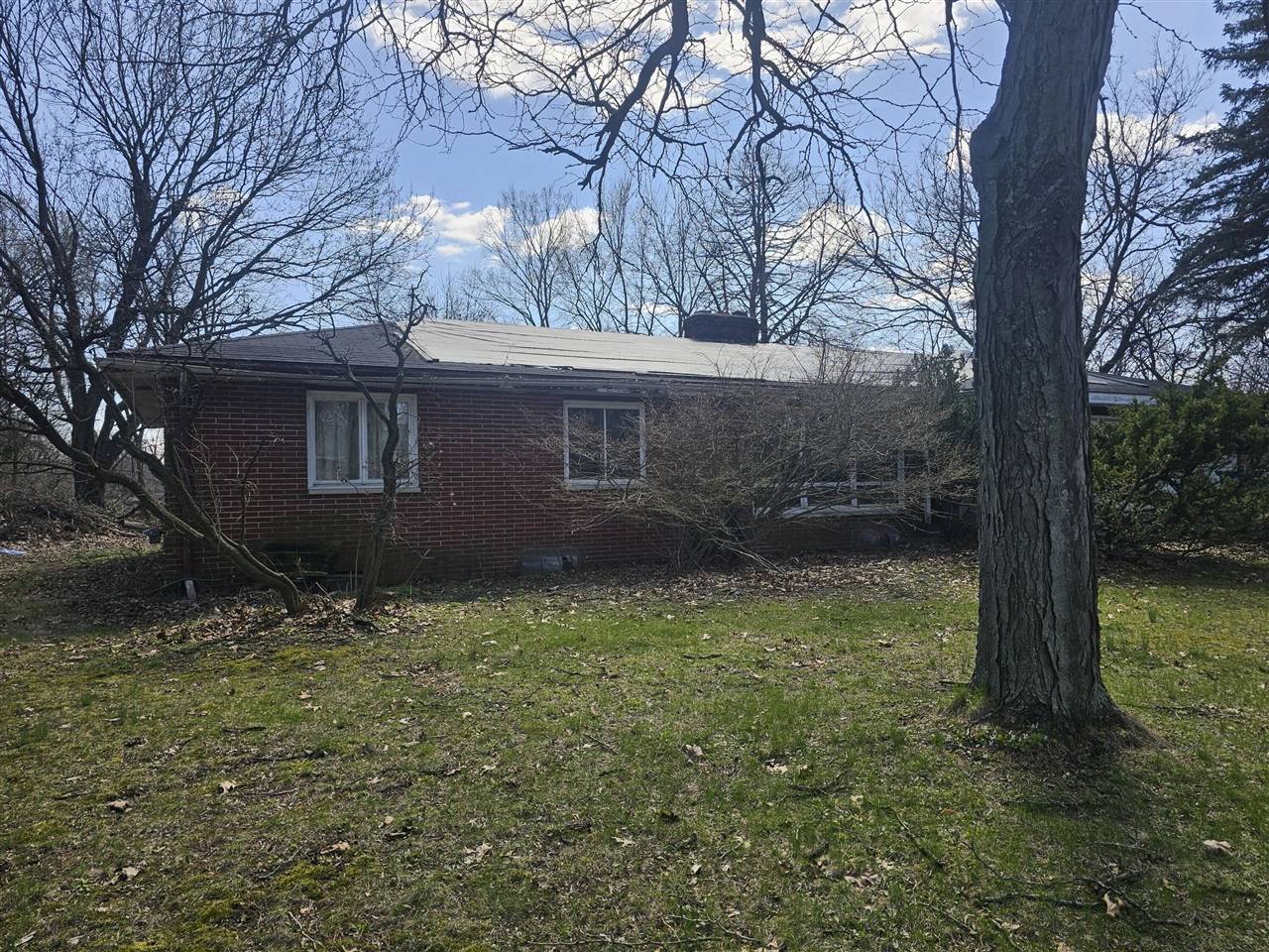 2820 Asbury Avenue, Kalamazoo, MI 49048