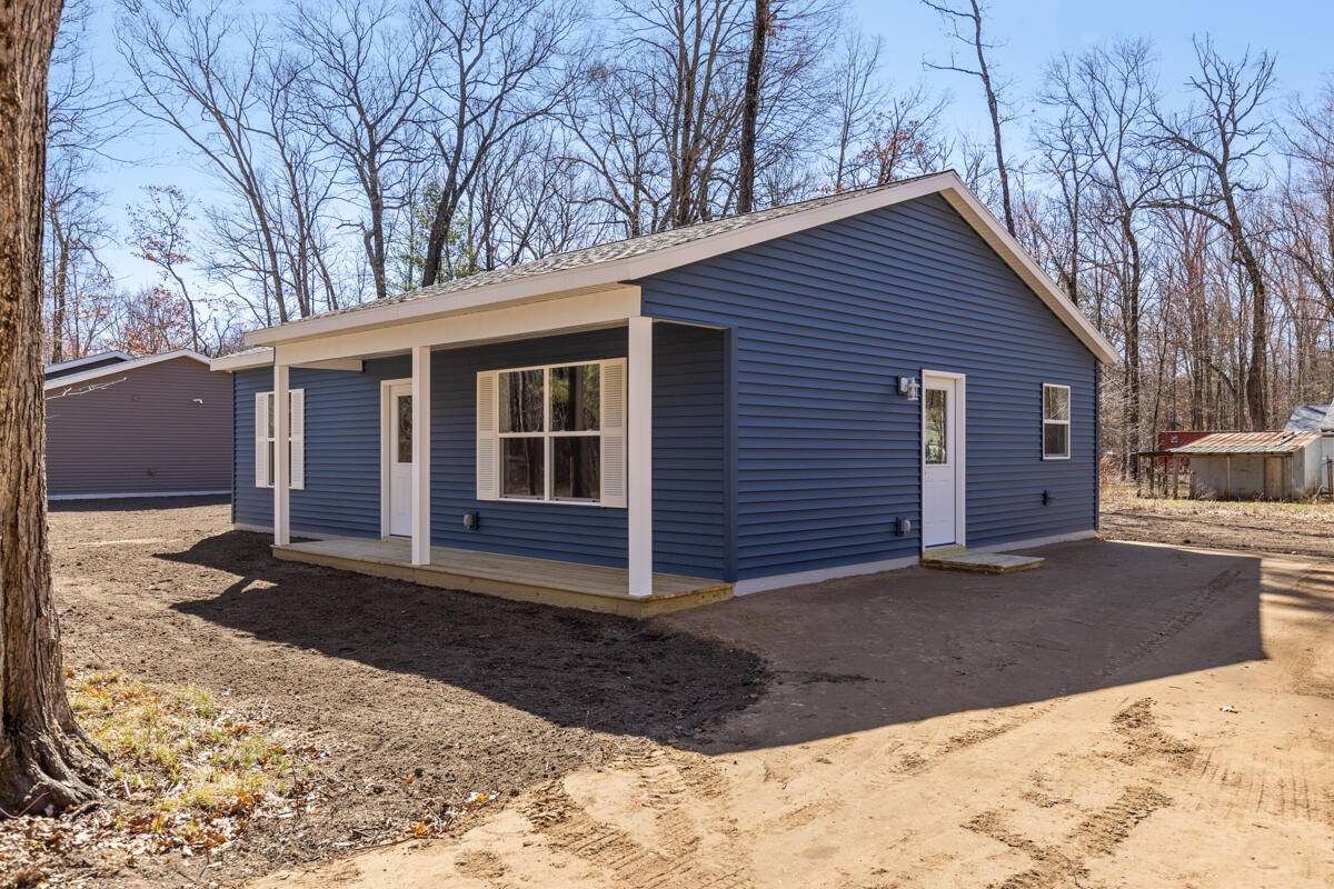 Howard City, MI 49329,8992 Mackinaw Trail