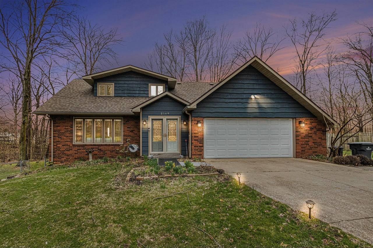 2569 Ridgewood Trail, Berrien Springs, MI 49103-9777