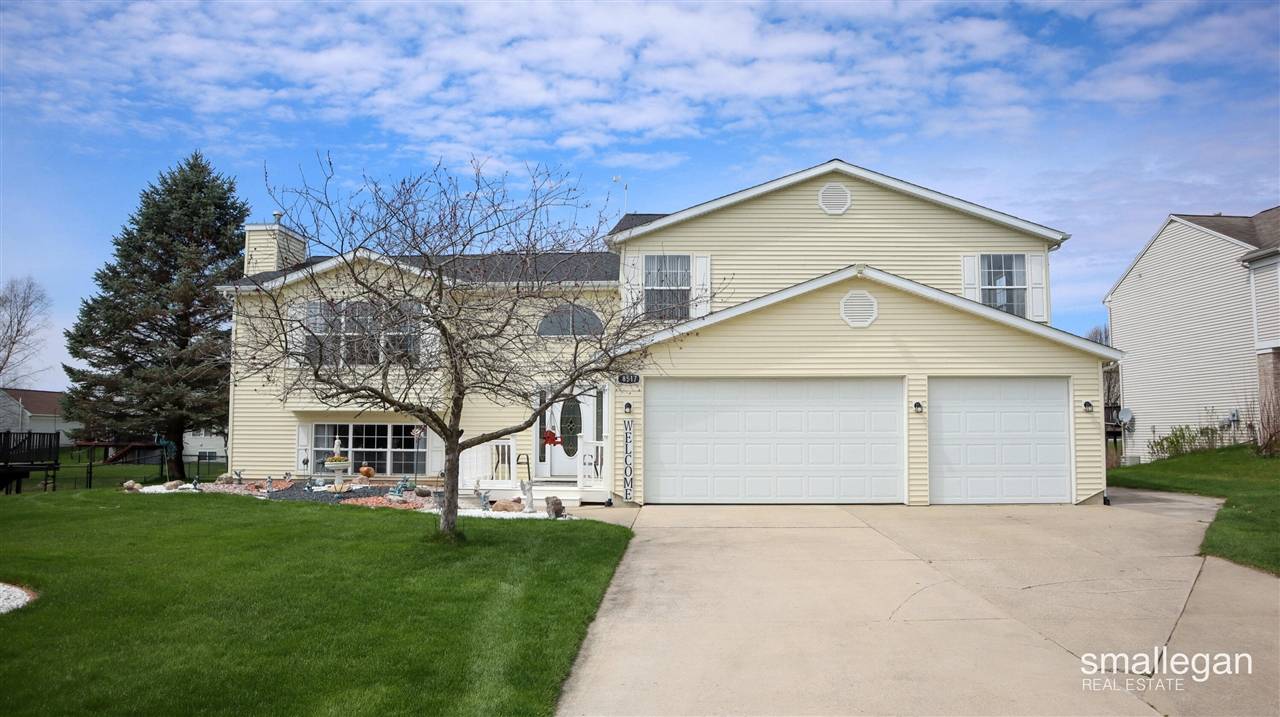 8517 Green Valley Road, Caledonia, MI 49316-8017