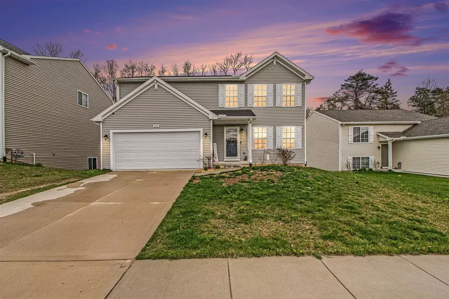 2010 Hillside Drive, Greenville, MI 48838-3570