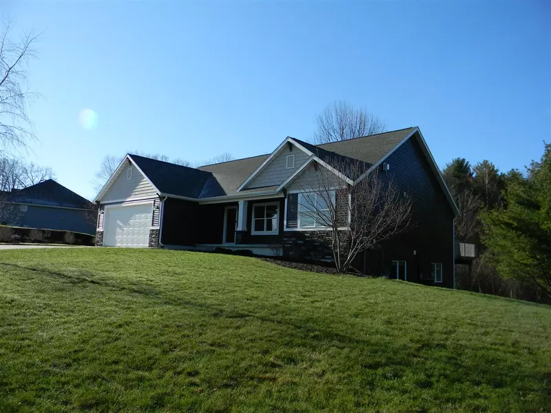 1365 N Hillside Drive, Ludington, MI 49431