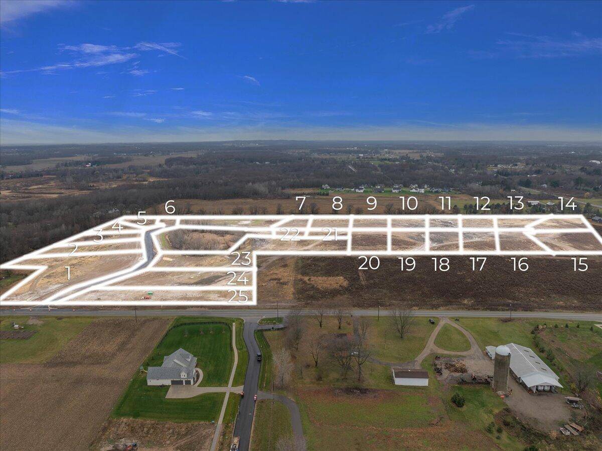 8524 Bosque Drive, Caledonia, MI 49316