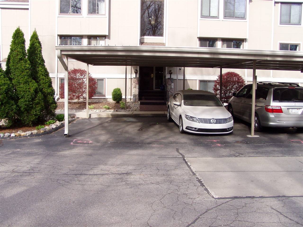 1680 Cliffs Landing 101E, Ypsilanti, MI 48198