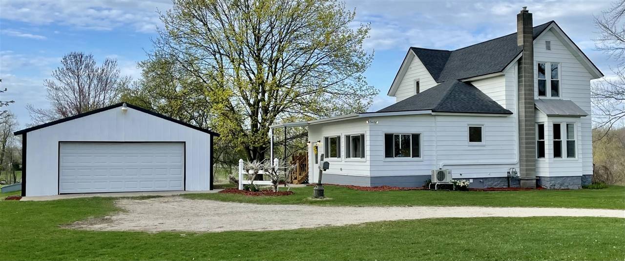 13265 Fruit Ridge Avenue, Kent City, MI 49330-9709