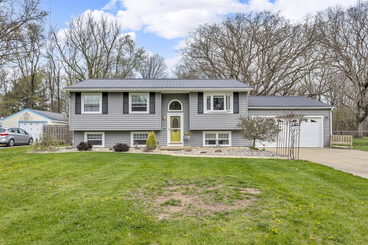 1404 Larrys Drive, Jackson, MI 49203