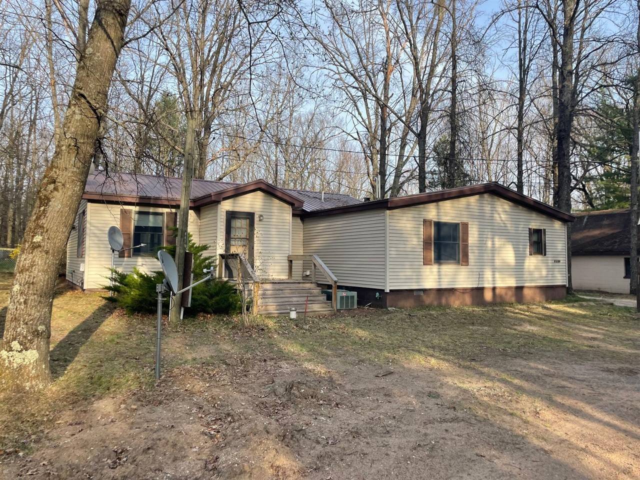 4659 S 1 Road, Harrietta, MI 49638-9759