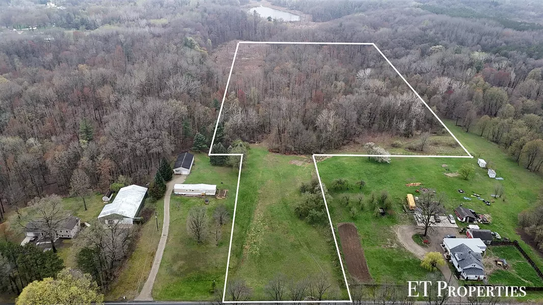 14255 Myers Lake Avenue, Cedar Springs, MI 49319-9553