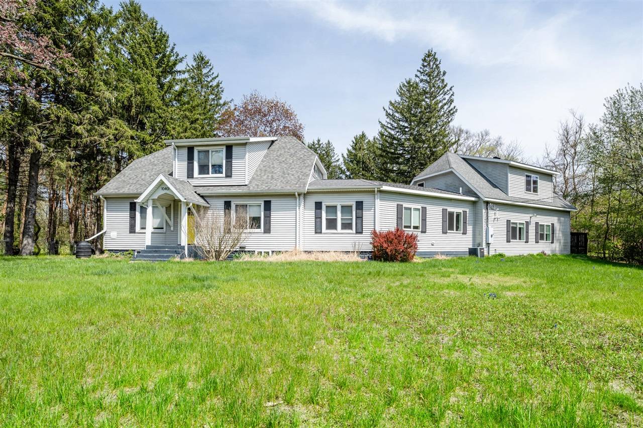 10401 Jericho Road, Bridgman, MI 49106-9742