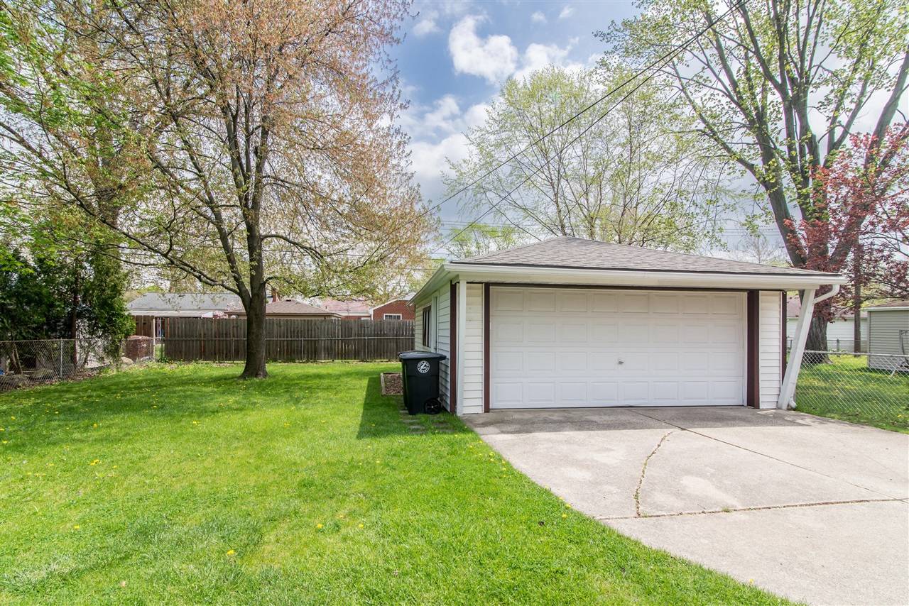 Livonia, MI 48150-4027,9032 Sunbury