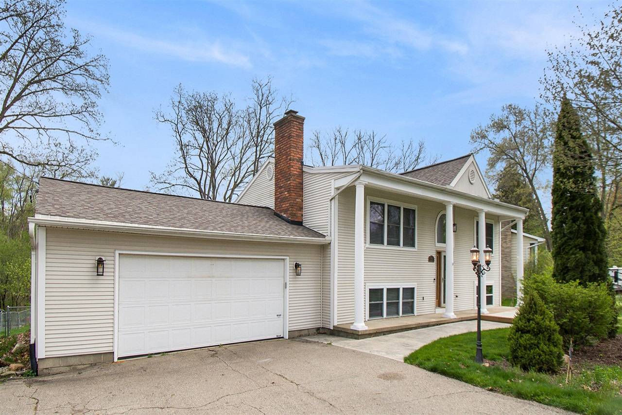 4741 Pin Oak Trail, Jackson, MI 49201-8203