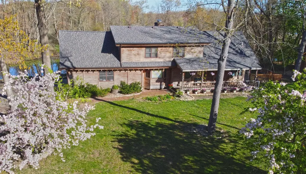 4337 Peninsular Drive, Vicksburg, MI 49097-1028