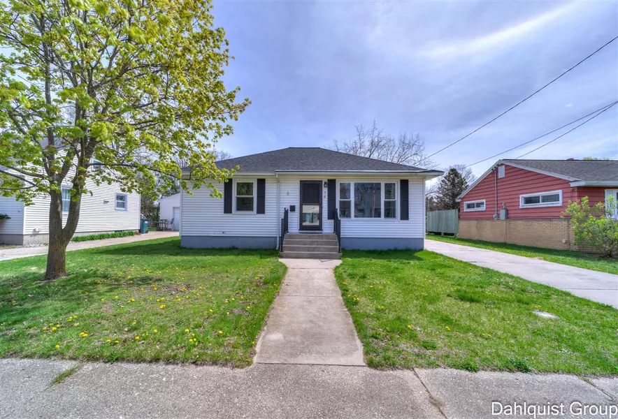 418 Straley Street, North Muskegon, MI 49445